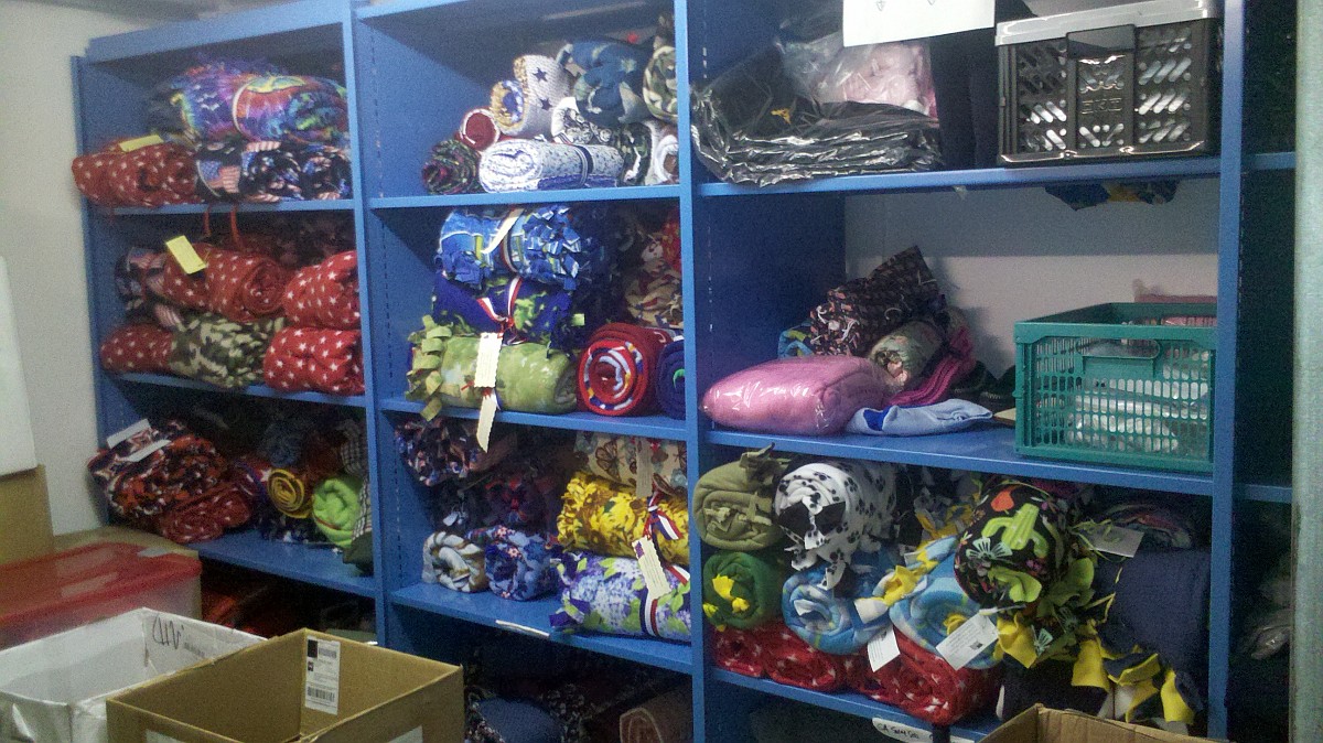 Soldiers' Angels Germany blankets and pillowcases Blanket and pillow case donations to Soldiers' Angels Germany